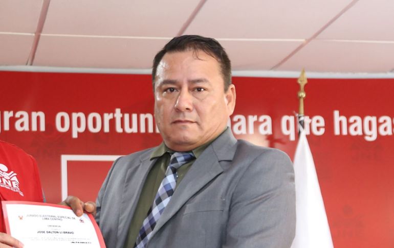 Fiscalía solicita 36 meses de impedimento de salida del país contra alcalde de Breña