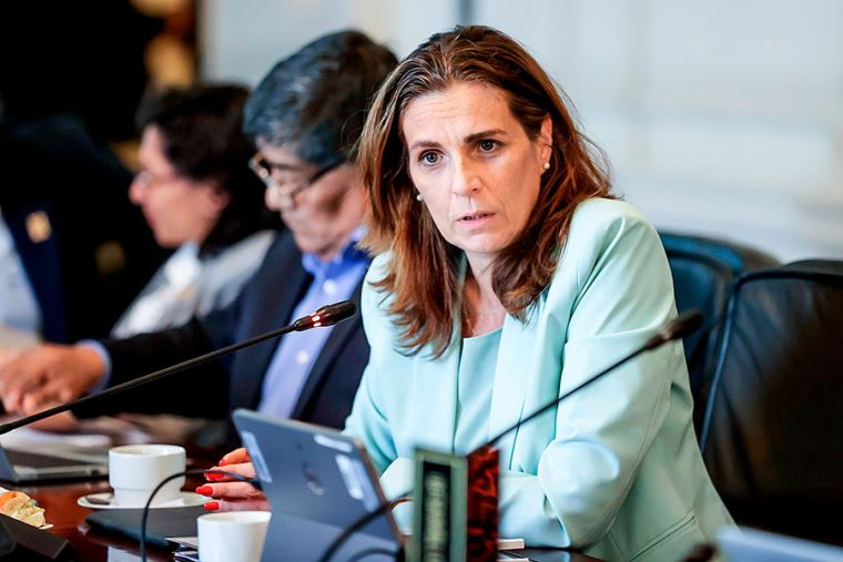 Congreso admite interpelación a ministra Pérez de Cuéllar el próximo 17 de mayo