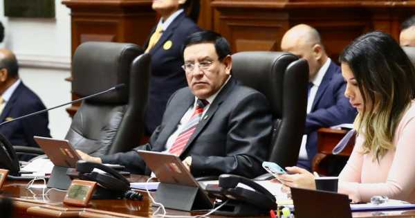Alejandro Soto: Comisión de Ética programa para este lunes audiencia sobre denuncia por ley de prescripción