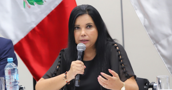 Portada: Mincetur dice que exportaciones peruanas no serán afectadas por conflictos en Medio Oriente