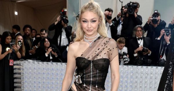 Portada: Gigi Hadid fue arrestada en las Islas Caimán por llevar drogas a un viaje de amigas