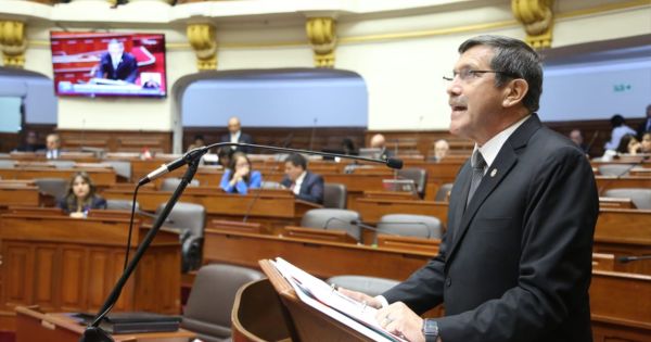 Portada: Jorge Chávez: presentan moción de interpelación contra el ministro de Defensa