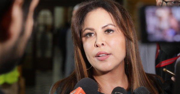 Portada: Patricia Chirinos aclara que continúa siendo parte de la bancada Avanza País tras su salida del partido