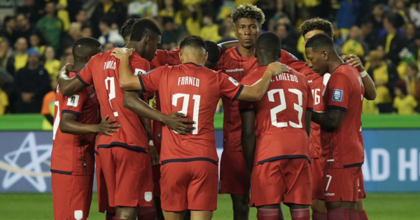 Portada: Perú vs. Ecuador: este sería el equipo titular del 'Tricolor' para enfrentar a la 'Bicolor' por las  Eliminatorias Sudamericanas