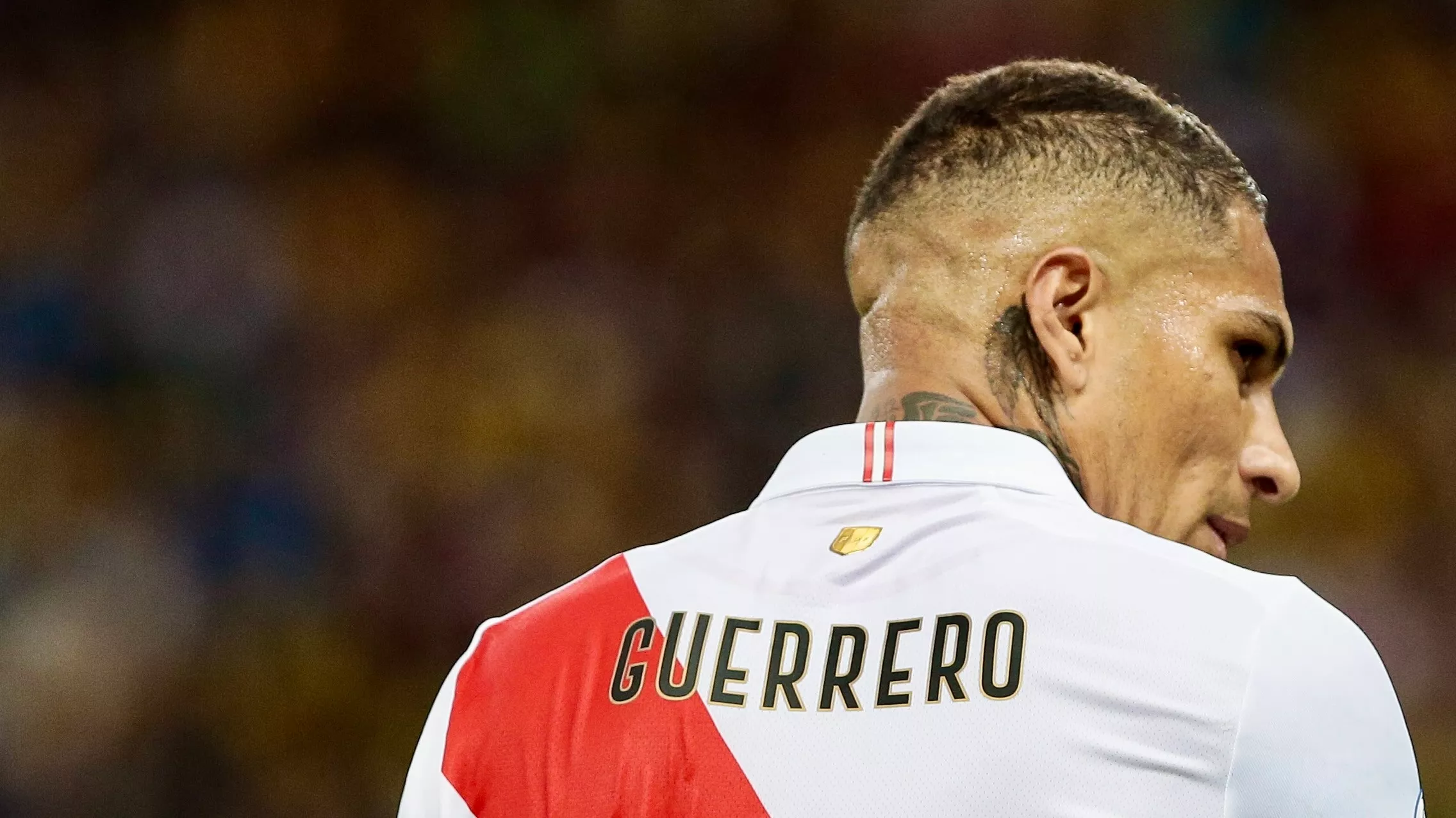 Portada: Paolo Guerrero estampó su firma digital como nuevo jugador de César Vallejo