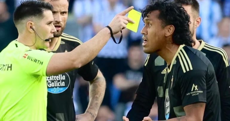 ¡Increíble! Renato Tapia fue suspendido tres fechas tras ser expulsado ante Real Sociedad