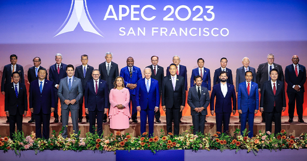 Dina Boluarte participa de foto oficial de APEC 2023: Presidencia destaca que es la única mujer entre 21 gobernantes