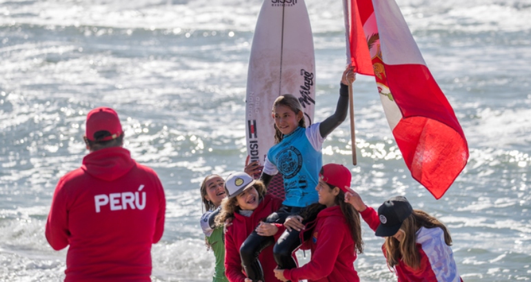 La joven promesa del surf peruano entrenará en Indonesia