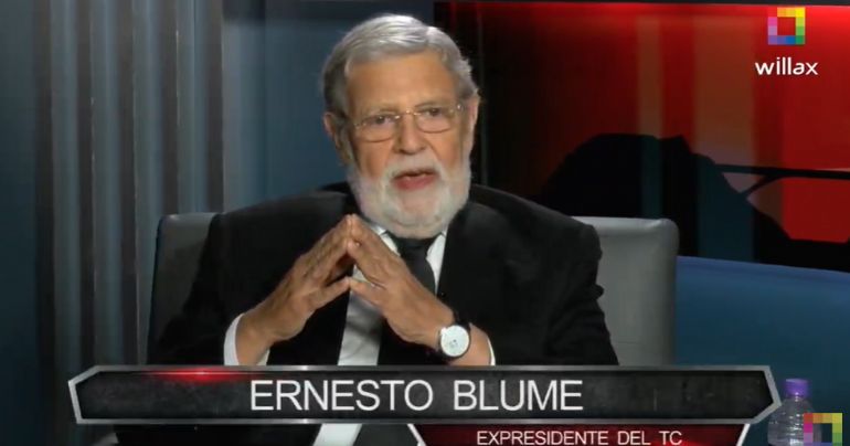 Ernesto Blume sobre Dina Boluarte: No debe estar actitudes ambivalentes y dubitativas