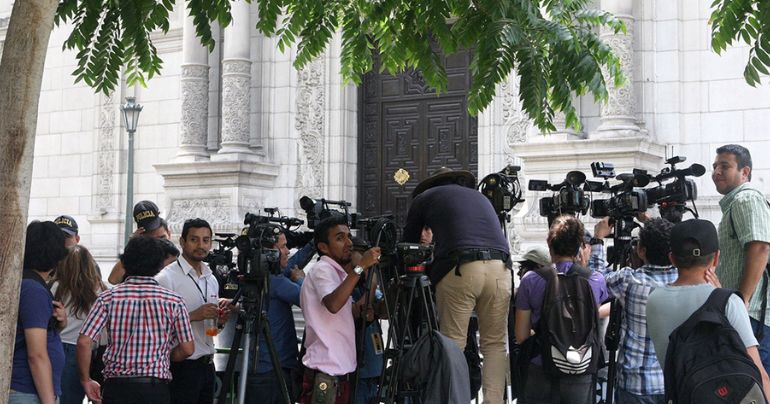 Congresista Herrera presenta PL para que solo periodistas con título y colegiados ejerzan la profesión