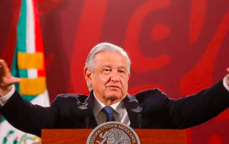 López Obrador pide elecciones para detener confrontación en el Perú