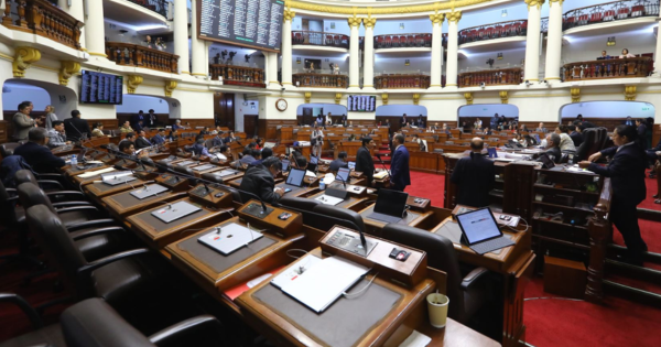 Portada: Congreso: este lunes se realiza segunda votación sobre delegación de facultades al Ejecutivo