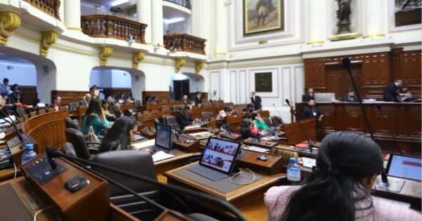 Portada: Congreso: aprueban ley para nombramiento de personal CLAS en el Minsa