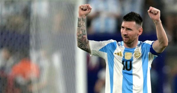 Portada: Lionel Messi dejó entrever que se acerca su retiro: "Estas son las últimas batallas"