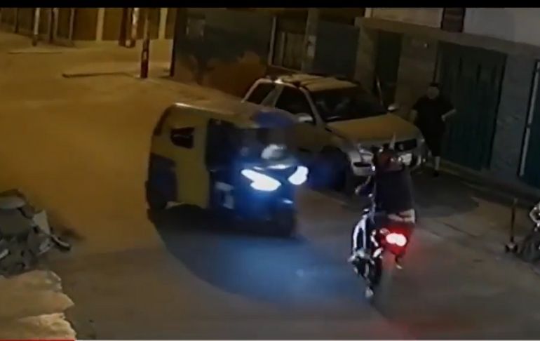 San Juan de Miraflores: mototaxista atropella a delincuentes para impedir asalto y lo balean