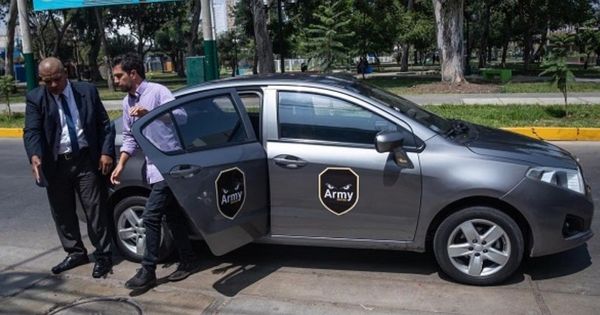 Portada: ¡ATENCIÓN! Aplicación de taxi conducido por militares y policías en retiro operará el próximo mes