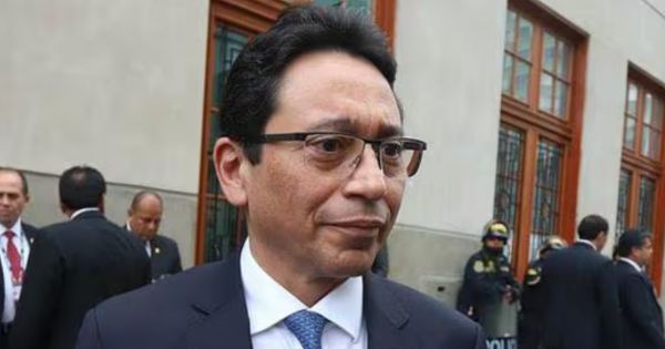 Humberto Abanto, abogado de Oscorima, cambia de versión y dice que su cliente sí le prestó relojes a Boluarte