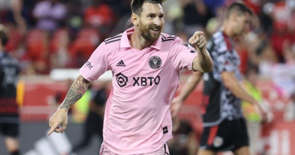 Portada: Lionel Messi comenzó a conquistar la MLS: anotó en la victoria del Inter Miami por 2-0 ante Red Bulls