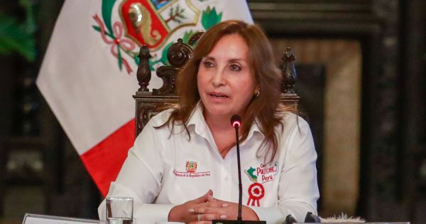 Dina Boluarte solicita reprogramar citación fiscal por presunto plagio en libro