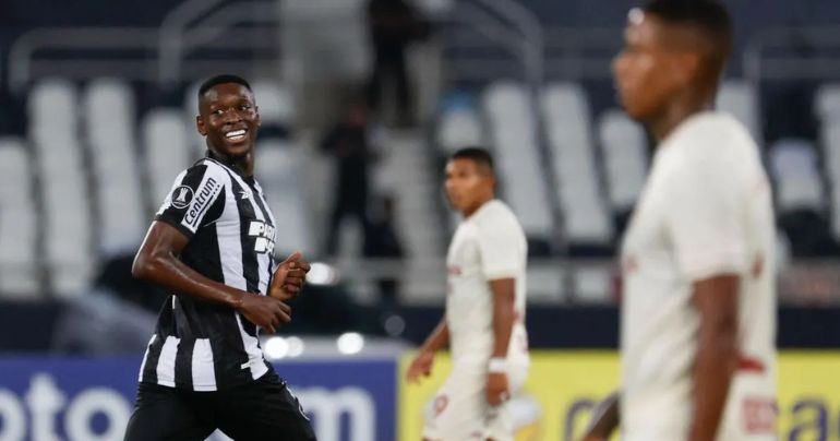 Botafogo fue el verdugo de Universitario: lo venció 3-1 por la Copa Libertadores y le arrebató el invicto