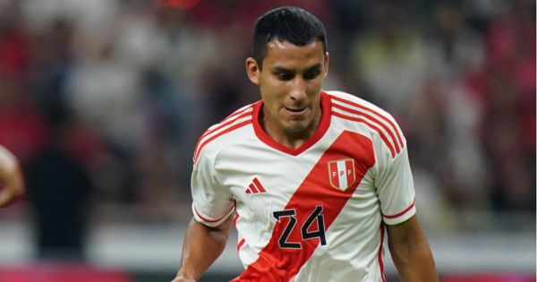 Alex Valera quedó desconvocado de la selección peruana, así lo informó Jorge Fossati