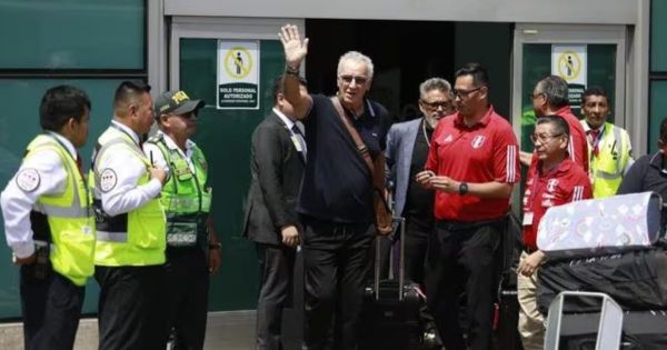 Portada: Jorge Fossati ya está en Lima y lanzó mensaje de optimismo: "Estoy con muchas ganas, mucha fe"