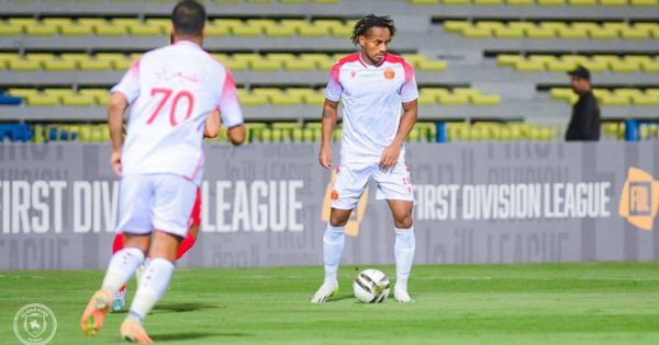 André Carrillo fue figura en la victoria de Al-Qadisiya por 4-0 a Al-Qaisumah. ¡Realizó dos asistencias!