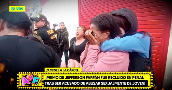 Portada: Madre de 'Cri Cri' rompió en llanto al ver a su hijo siendo trasladado a penal: "¡Te voy a sacar!"