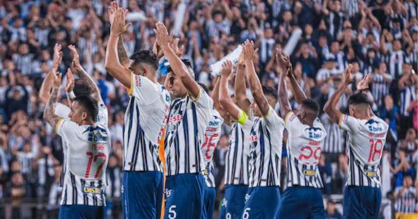Portada: Universitario vs. Alianza Lima: conoce el equipo titular de los 'íntimos' para afrontar el clásico