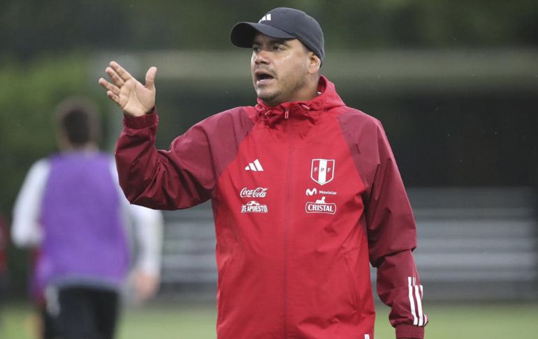 Portada: Jaime Serna, DT de Perú sub-20: "Los chicos no están acostumbrados a trabajar en esa intensidad"