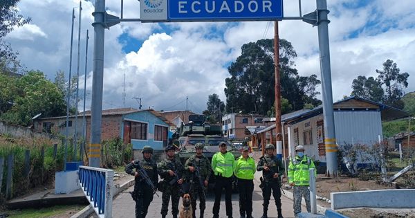 Portada: Gobierno de Colombia envió militares a la frontera con Ecuador tras ataques terroristas