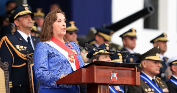 Portada: Dina Boluarte insiste en gobernar hasta el 28 de julio del 2026: "Nada nos distrae"