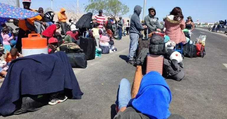 Gobierno de Chile niega que militares faciliten el ingreso irregular de migrantes a Perú