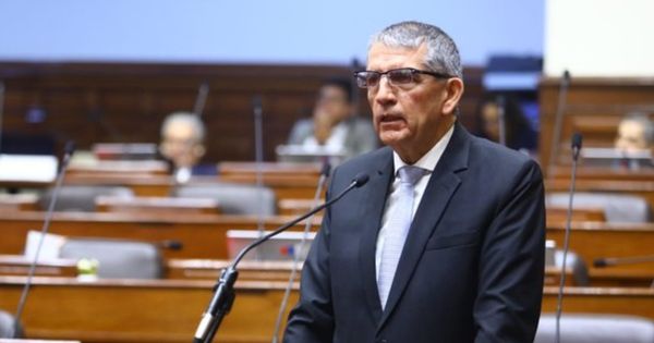 Víctor Torres asegura que no se aferra al cargo: "La inseguridad no se resuelve con el cambio de un ministro"