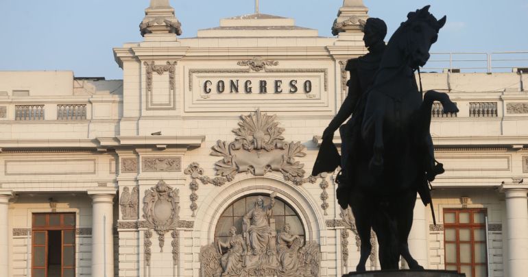 La Fiscalía interviene oficinas administrativas del Congreso de la República