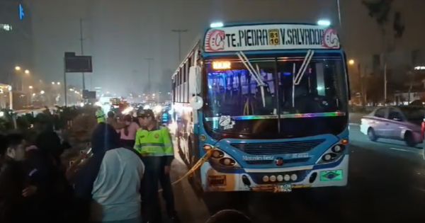 Surco: motociclista perdió la vida tras ser arrollado por bus de transporte público