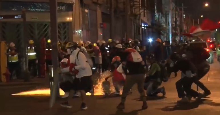 Protestas en Lima: EsSalud informa que vándalos atacaron hospital de Emergencias III Grau