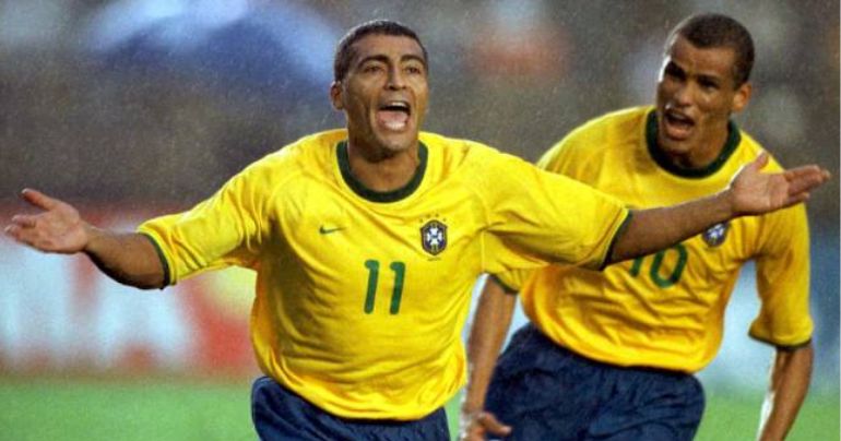 Romário vuelve al fútbol a sus 58 años: cumplirá el sueño de jugar al lado de su hijo