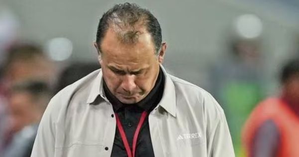 Portada: ¡TODO TIENE SU FINAL! Juan Carlos Oblitas le informó a Juan Reynoso que no seguirá en la selección peruana