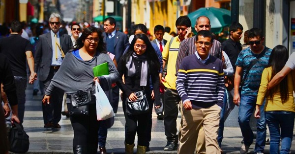 Portada: IPE advierte que economía nacional cerraría 2023 en rojo: ¿por qué?