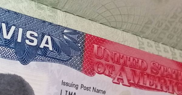 Portada: Embajada de Estados Unidos eleva precios para pedir visas: ¿cuáles son los nuevos montos?