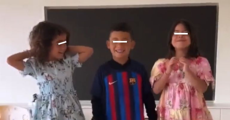 Hijo de Cristiano Ronaldo se luce con la camiseta del Barcelona