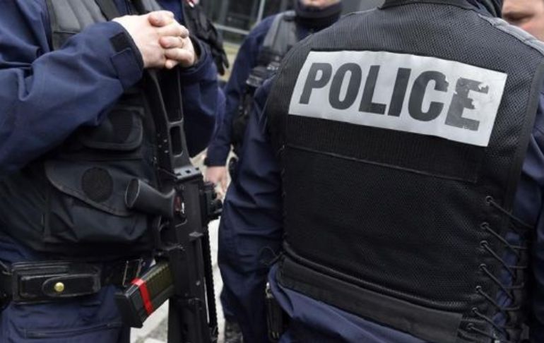 Francia: joven acusa a la Policía de amputación de su testículo