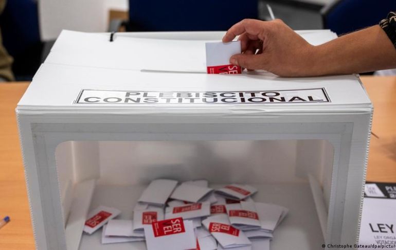 Chile vuelve al voto obligatorio tras una década de sufragio voluntario