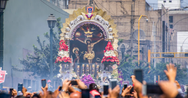 Portada: Señor de los Milagros 2024: conoce el plan de desvíos para el primer recorrido procesional de este 5 de octubre