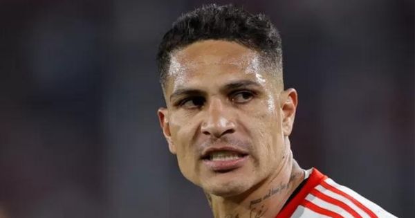 Portada: Paolo Guerrero envió su carta de renuncia a la Universidad César Vallejo