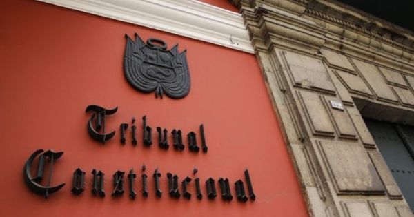 Portada: Tres aspirantes al Tribunal Constitucional podrían quedar fuera de concurso: ¿de quiénes se trata?