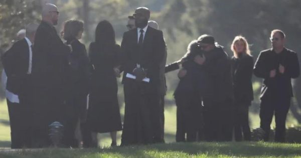 Portada: Matthew Perry: funeral del actor fue realizado de manera privada con la presencia de familiares y compañeros de 'Friends'