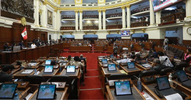 Portada: Congreso: convocan a sesión del pleno para este miércoles y jueves