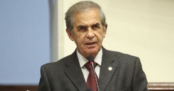 Roberto Chiabra presenta proyecto para que el Congreso pueda destituir a los jueces y fiscales supremos